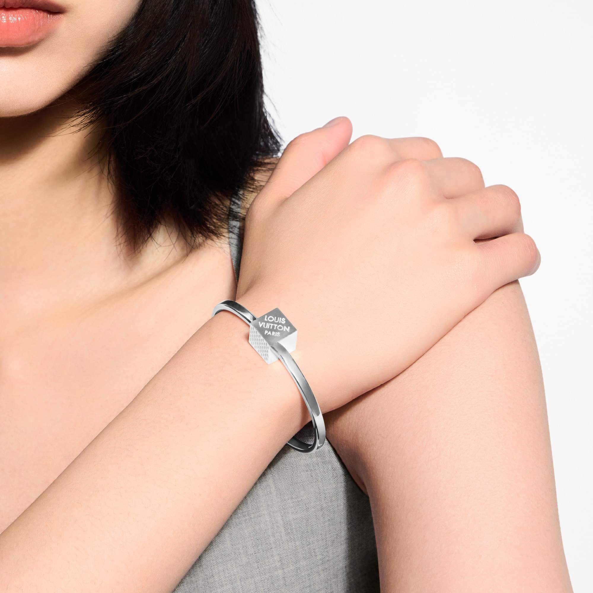 LV Cube Bracelet Silver S00 - Women - Fashion Jewelry | LOUIS